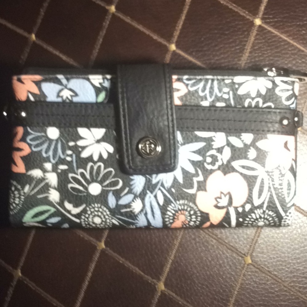 Relic wallet